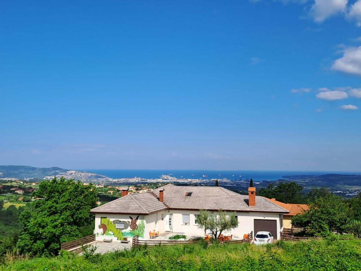Apartments Souranded By Forest With Sea View Koper Exteriör bild
