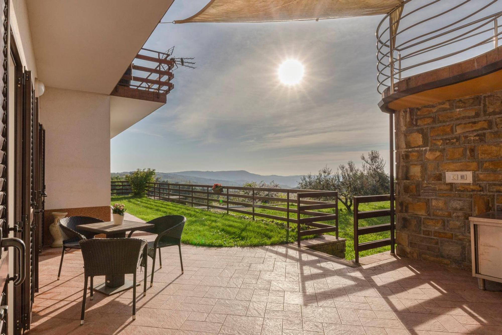 Apartments Souranded By Forest With Sea View Koper Exteriör bild