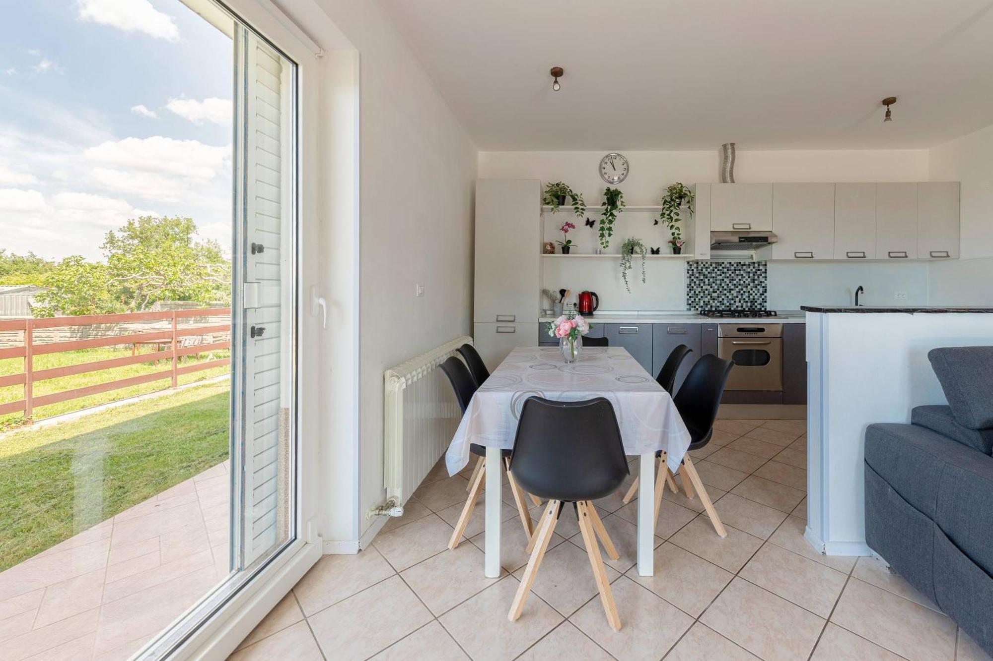 Apartments Souranded By Forest With Sea View Koper Exteriör bild